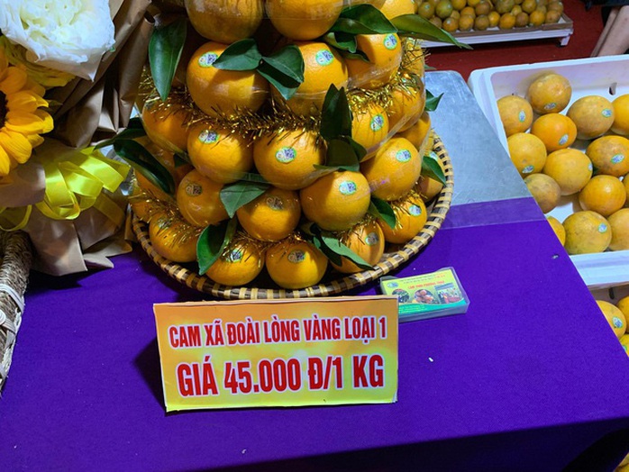 Cam Xã Đoài 100.000 đồng/quả, muốn ăn cũng không có hàng - Ảnh 3. Cam Xã Đoài 100.000 đồng/quả, muốn ăn cũng không có hàng - Ảnh 3.