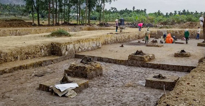 Các nhà khoa học phân tích về bãi cọc Bạch Đằng ngàn năm tuổi - Ảnh 4.