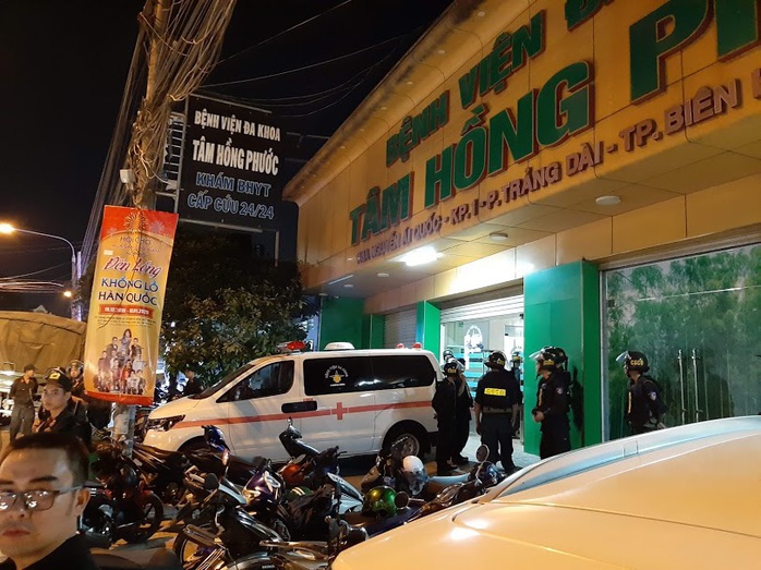 Vụ cảnh sát bao vây bệnh viện ở Biên Hòa: Bắt giữ 14 đối tượng tín dụng đen - Ảnh 5.