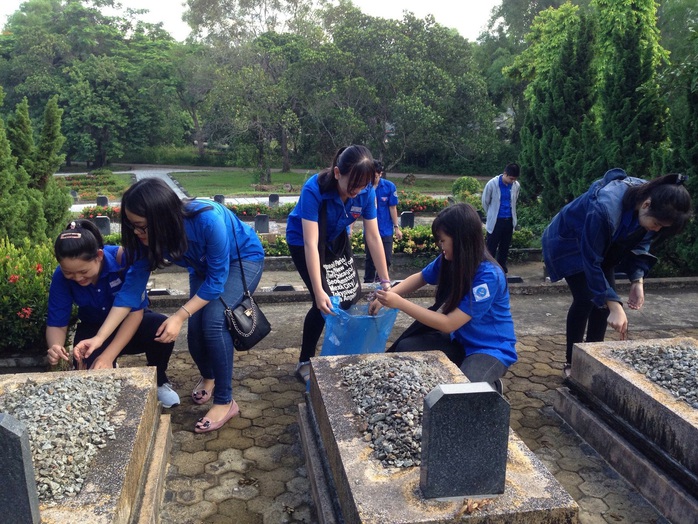 Lãnh đạo làm gương, tiếp lửa nhiệt tình - Ảnh 2.