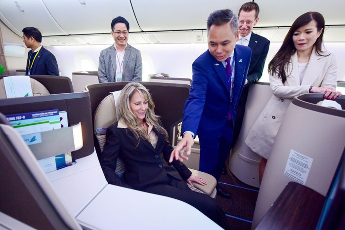 Siêu máy bay Boeing 787-9 Dreamliner mới nhận của Bamboo Airways sẽ bay đường bay nào? - Ảnh 9.