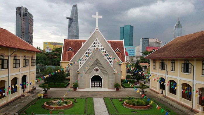 Tu viện và Nhà thờ Thủ Thiêm hơn 160 tuổi được xếp hạng di tích cấp TP HCM - Ảnh 1.