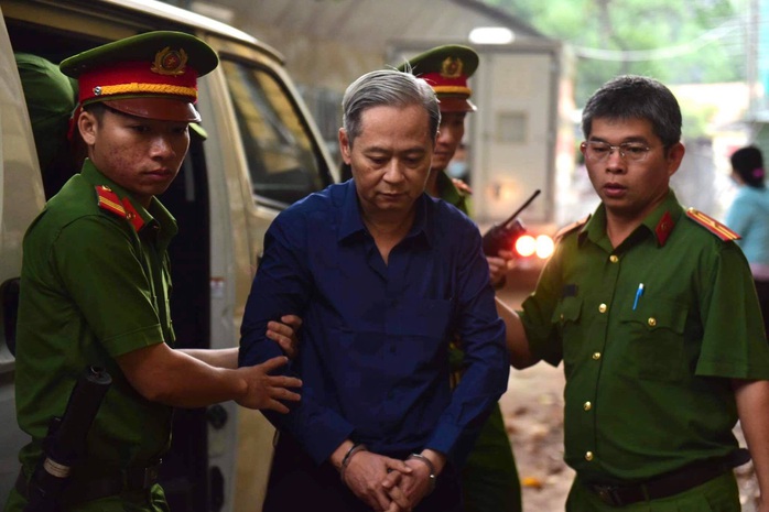 3 cấp dưới đồng loạt kháng cáo dù ông Nguyễn Hữu Tín chấp nhận bản án - Ảnh 2.
