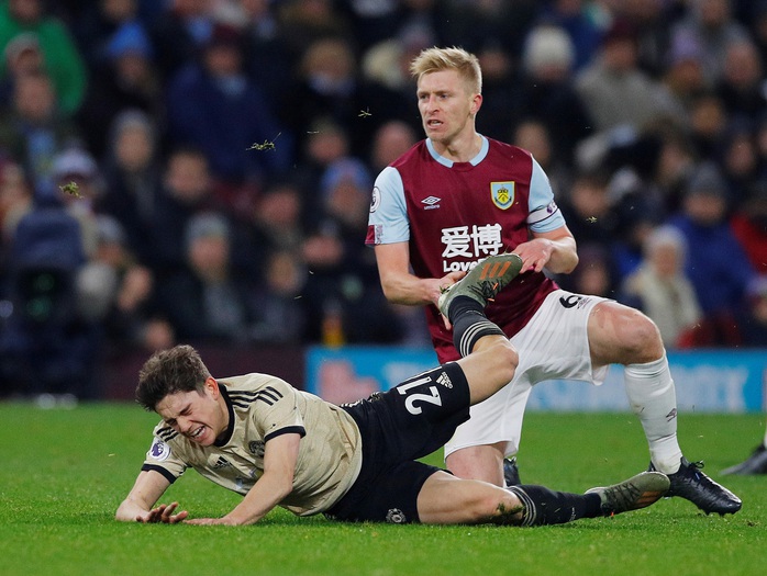 Chủ nhà Burnley tặng quà, Man United vào Top 5 - Ảnh 1.