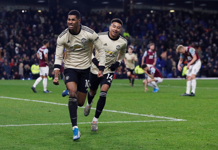 Chủ nhà Burnley tặng quà, Man United vào Top 5 - Ảnh 7.