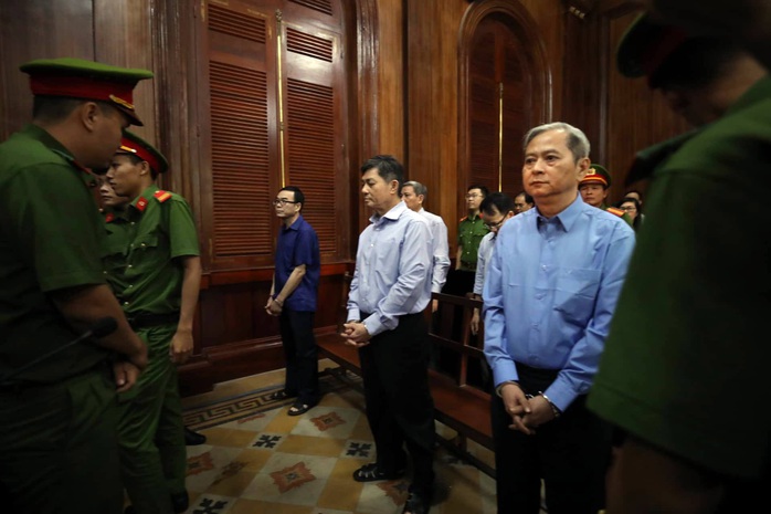 Bị cáo Nguyễn Hữu Tín xin giảm án cho cấp dưới - Ảnh 1.