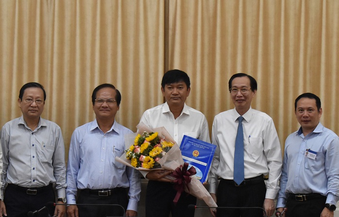 UBND TP HCM điều chỉnh nhân sự lãnh đạo tại Tổng Công ty Cấp nước Sài Gòn - Ảnh 1.