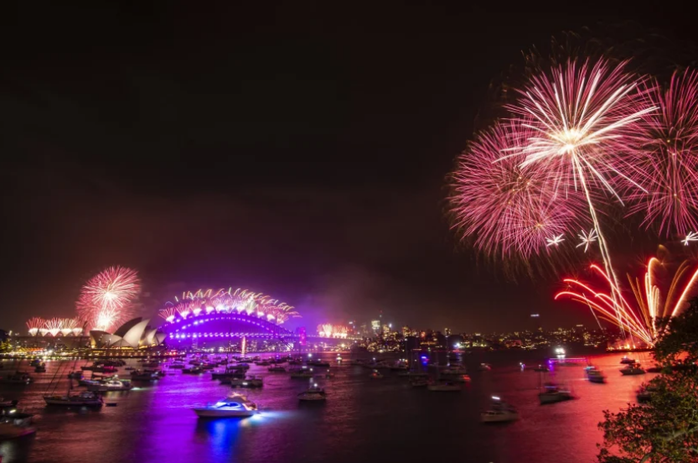 Úc vẫn rực rỡ pháo hoa mừng năm mới 2020 - Ảnh 21.