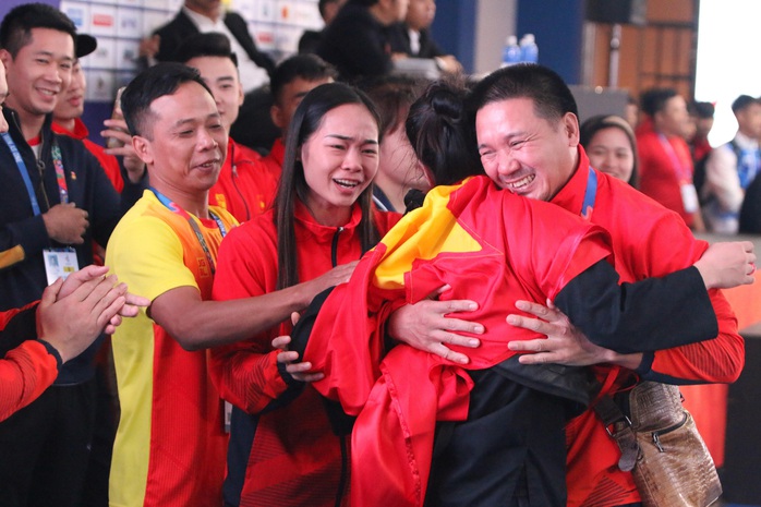 Nữ võ sĩ pencak silat xinh đẹp giành HCV SEA Games 30 cho Việt Nam - Ảnh 2.