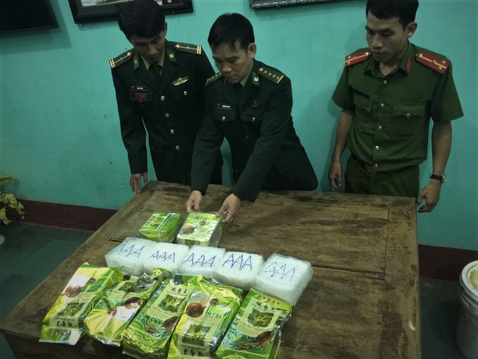 Vụ 7 gói ma túy dạt vào bờ biển Quảng Trị: Khởi tố vụ án hình sự - Ảnh 1.