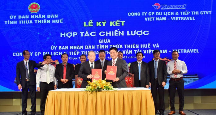 Thừa Thiên – Huế ký kết hợp tác chiến lược với nhiều doanh nghiệp lớn - Ảnh 1.