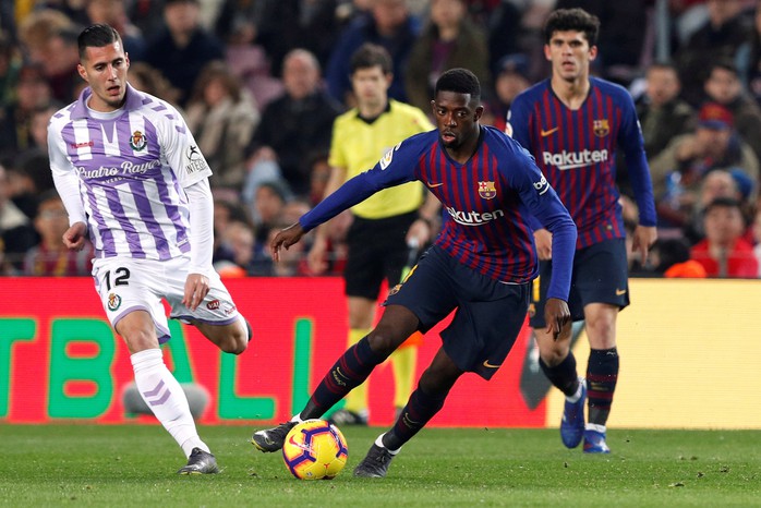 Messi cự fan nhà và dân mạng trách tội Dembele - Ảnh 3.