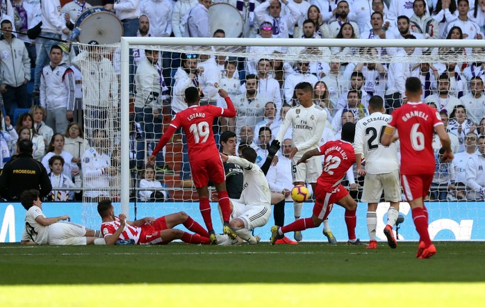 Real Madrid thua sốc tí hon, hung thần Ramos lập kỷ lục tệ hại - Ảnh 5.