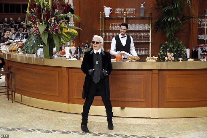 Tỉnh giấc trong một thế giới không có Karl Lagerfeld - Ảnh 1.