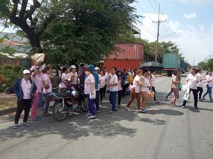 Công ty TNHH Lecien Việt Nam: Tiền lương không rõ ràng, hàng trăm công nhân ngừng việc - Ảnh 1.