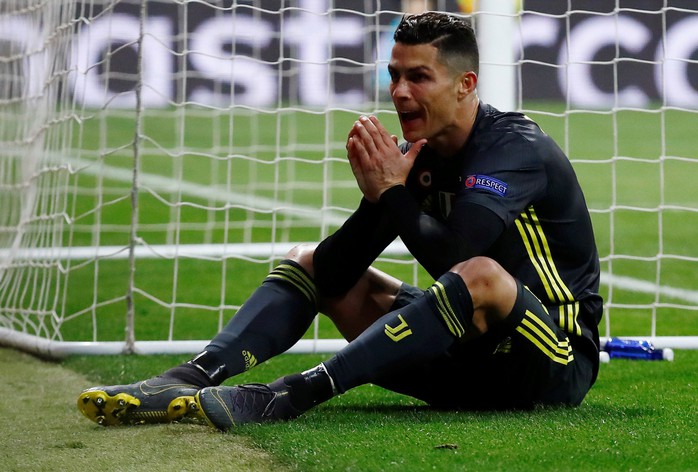 Ronaldo trắng tay ngày về Madrid, Juventus lâm nguy - Ảnh 3.
