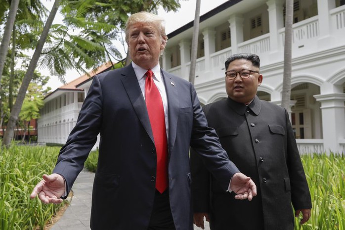 Hai ông Trump và Kim có thể “gặp riêng” ở Hà Nội - Ảnh 1.