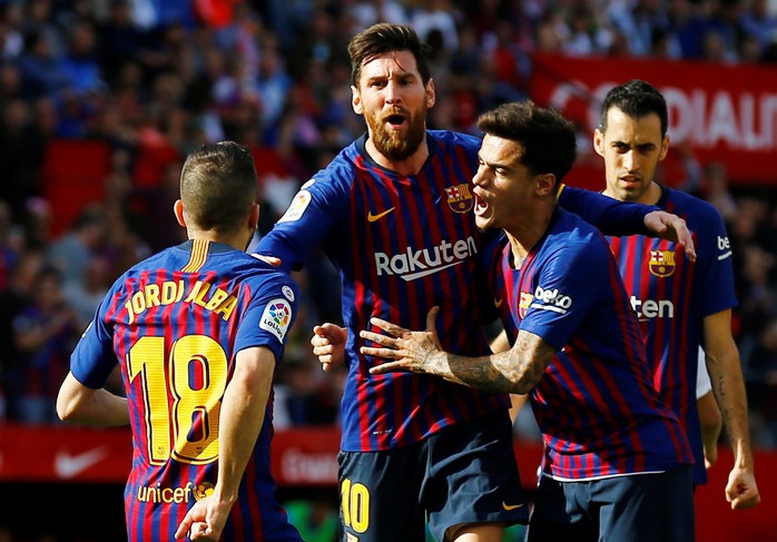 Messi lập siêu phẩm, Barcelona đại thắng Sevilla, cảnh báo La Liga - Ảnh 6.