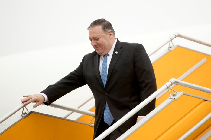 2019-02-26t010525z_715469999_rc13d1de9fb0_rtrmadp_3_northkorea-usa-pompeo-arrival