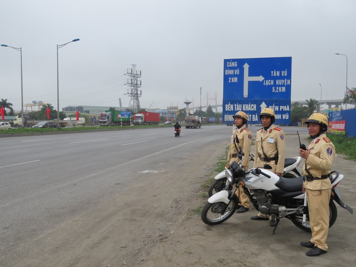 Hải Phòng: Chạy nước rút trang hoàng đô thị chào đón Đoàn Triều Tiên tới thăm - Ảnh 5.