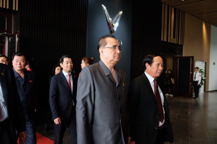Đoàn lãnh đạo cấp cao Triều Tiên thăm Vinfast, VinEco - Ảnh 5.