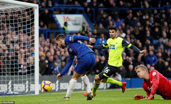 Higuain đại náo Stamford Bridge, Chelsea trở lại đường đua Ngoại hạng - Ảnh 5.