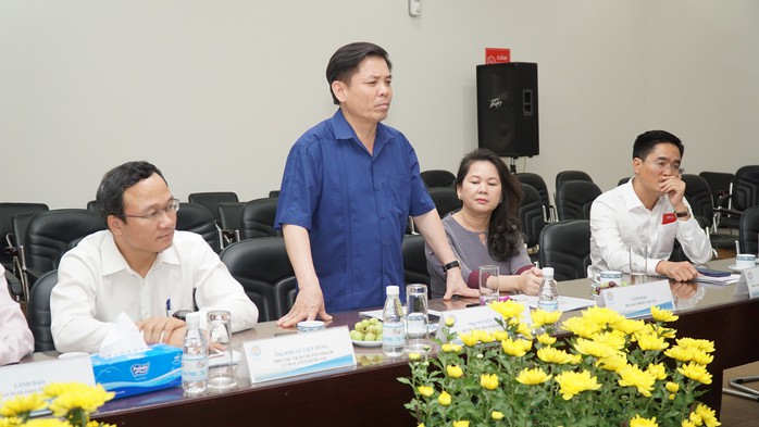 Bộ trưởng Bộ GTVT Nguyễn Văn Thể thăm, chúc Tết CBCNV  Bến xe Miền Đông - Ảnh 1.