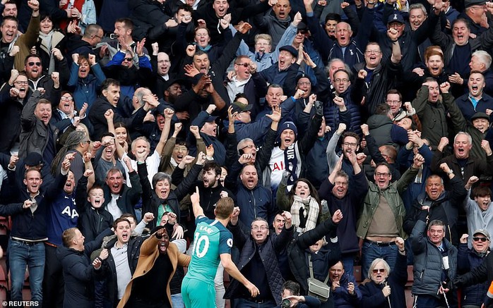 Harry Kane ghi bàn thứ 200, Tottenham vẫn thua sốc  - Ảnh 4.