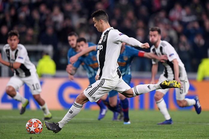 Ronaldo lập hat-trick, Juventus ngược dòng kỳ vĩ tại Turin - Ảnh 7.