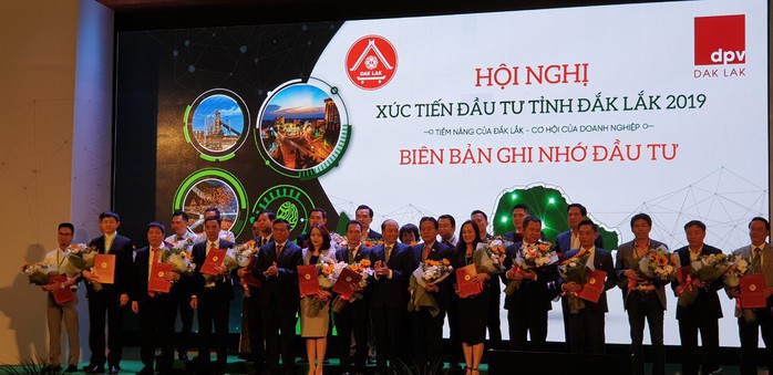 FLC ký bản ghi nhớ đầu tư Dự án Tổ hợp Du lịch sinh thái tại Đắk Lắk. - Ảnh 2. FLC ký bản ghi nhớ đầu tư Dự án Tổ hợp Du lịch sinh thái tại Đắk Lắk. - Ảnh 2.