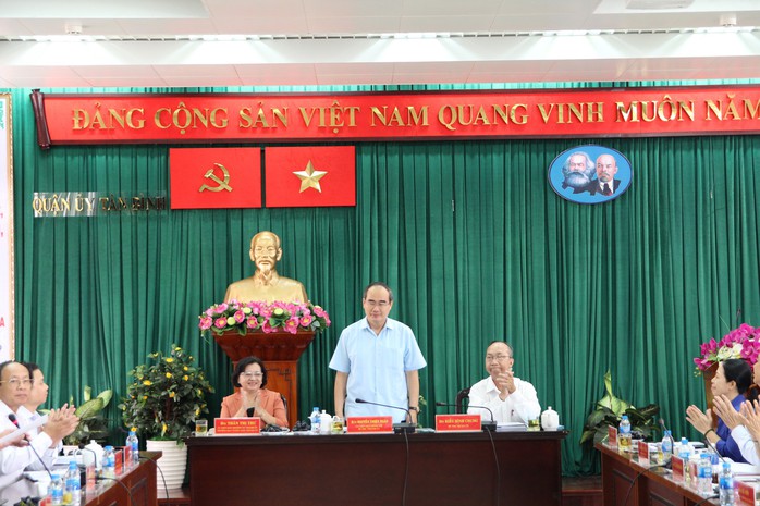 Bí thư Thành ủy TP HCM kết luận nhiều vấn đề nóng ở quận Tân Bình và quận 4 - Ảnh 2.