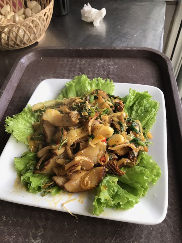 Ốc tu lơn là con gì mà nửa triệu/kg, 6 người ăn không hết? - Ảnh 6. Ốc tu lơn là con gì mà nửa triệu/kg, 6 người ăn không hết? - Ảnh 6.