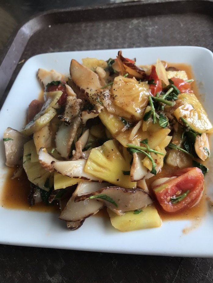 Ốc tu lơn là con gì mà nửa triệu/kg, 6 người ăn không hết? - Ảnh 8. Ốc tu lơn là con gì mà nửa triệu/kg, 6 người ăn không hết? - Ảnh 8.