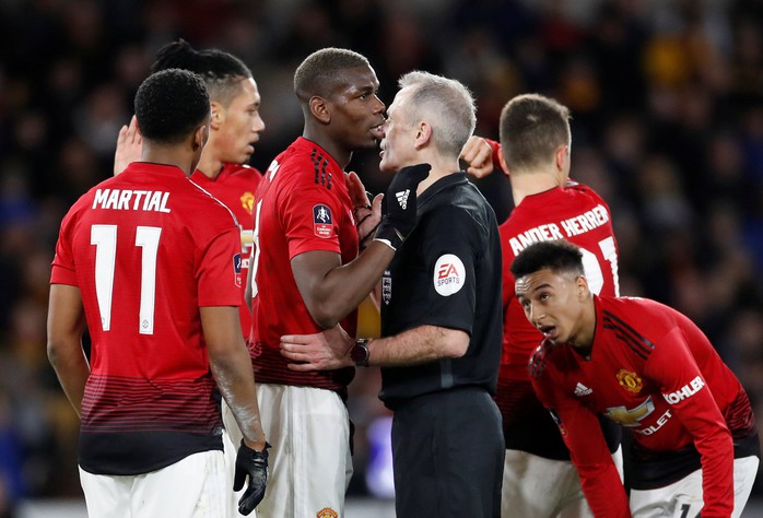 Nghi án trọng tài Atkinson tiếp tay loại Man United ở FA Cup? - Ảnh 3.