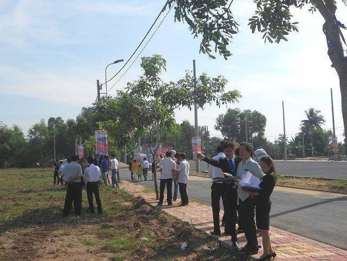 Lý giải nguyên nhân “cơn sốt” đất nền cục bộ ở một số khu vực - Ảnh 3. Lý giải nguyên nhân “cơn sốt” đất nền cục bộ ở một số khu vực - Ảnh 3.
