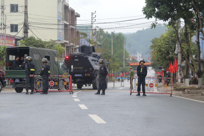 Cận cảnh dàn xe bọc thép tại ga Đồng Đăng trước giờ Chủ tịch Kim Jong-un rời Việt Nam - Ảnh 7.