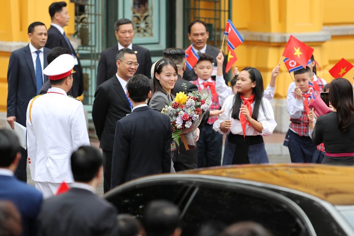 Cận cảnh những bóng hồng quyền lực trong đoàn Chủ tịch Kim Jong-un - Ảnh 1.