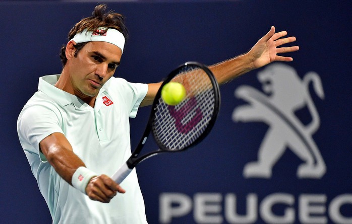 Federer: Chạm trán tay vợt 19 tuổi chẳng khác đối đầu Rafael Nadal - Ảnh 1.