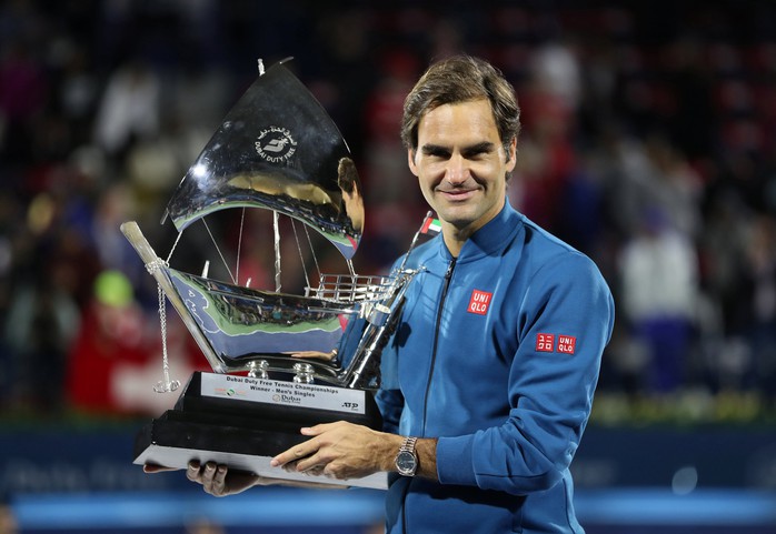 Phục thù tay vợt trẻ, Federer giành danh hiệu thứ 100 - Ảnh 5.