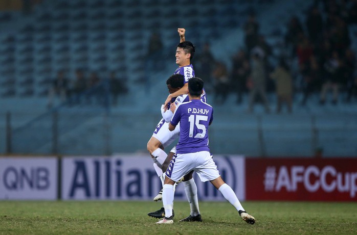 Siêu phẩm của Duy Mạnh chỉ về nhì lượt trận đầu tiên AFC Cup - Ảnh 2.