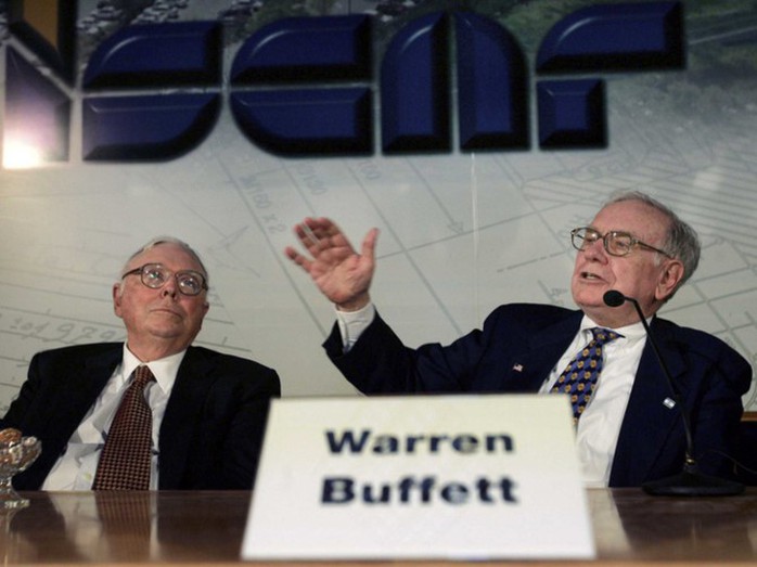 “Cánh tay phải” của Warren Buffett tại đế chế đầu tư là ai? - Ảnh 1.