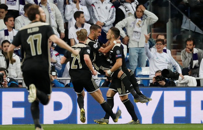 Địa chấn Champions League: Real Madrid thua muối mặt Ajax - Ảnh 4.
