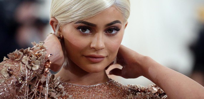 Siêu mẫu Kylie Jenner là tỉ phú USD trẻ nhất mọi thời đại - Ảnh 1.