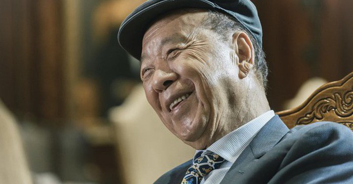 Lui Che Woo: Từ cậu bé bán lạc thành tỷ phú giàu thứ 2 châu Á - Ảnh 1.