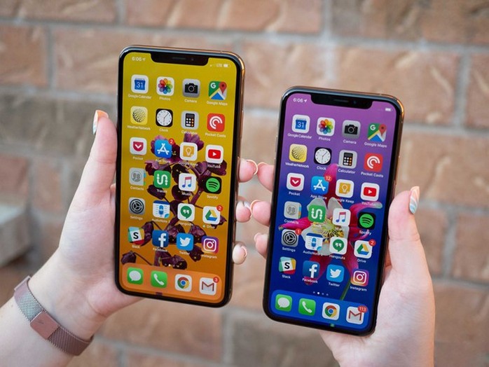 iPhone XS Max tiếp tục giảm giá cả trăm USD tại Trung Quốc - Ảnh 1.