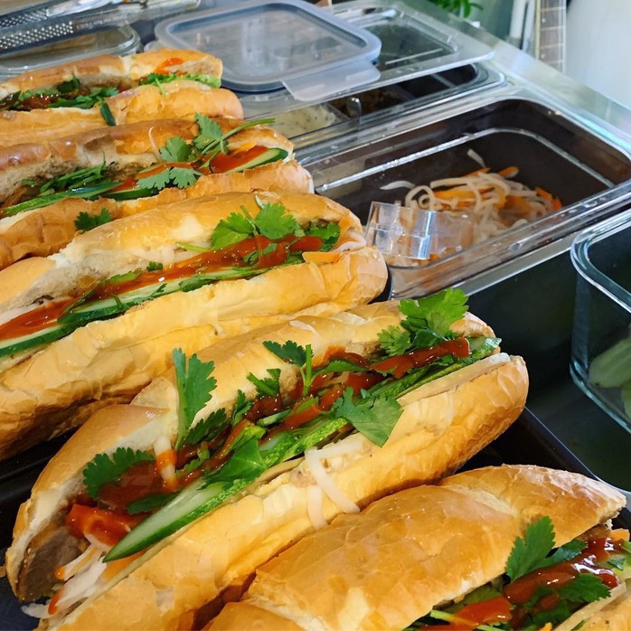 Quán cà phê, bánh mì Hà Nội giữa lòng Seoul - Ảnh 6. Quán cà phê, bánh mì Hà Nội giữa lòng Seoul - Ảnh 6.