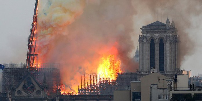Nhiều điều chưa biết sau vụ Thánh đường Notre Dame de Paris bị thiêu hủy - Ảnh 1.