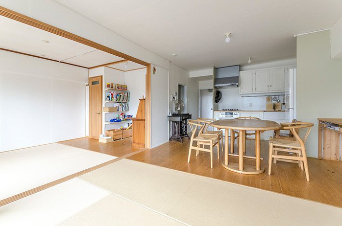 Bí mật bất ngờ bên trong căn nhà áp dụng phong cách tối giản ở Nhật - Ảnh 10.