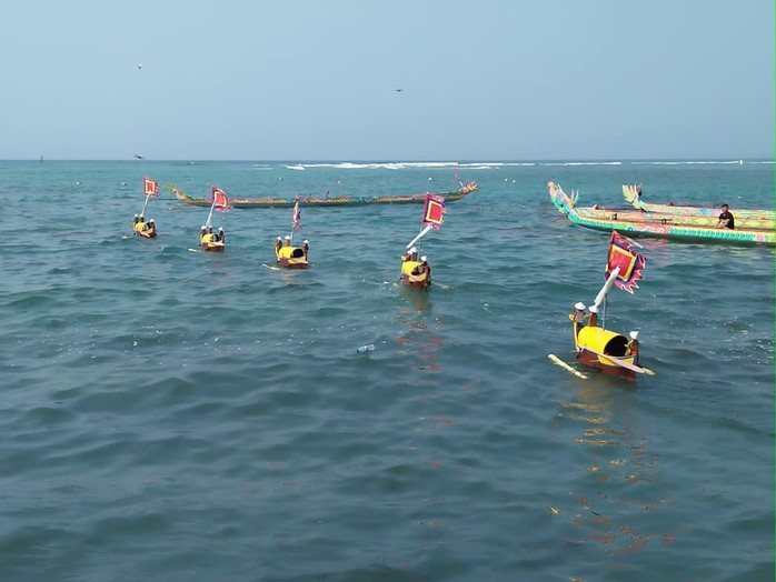 Thiêng liêng Lễ khao lề tri ân hùng binh Hoàng Sa ở Lý Sơn - Ảnh 5.