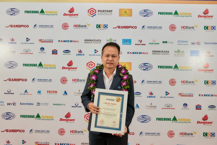 Malloca nhận giải thưởng Top 500 DN tăng trưởng nhanh nhất Việt Nam - Ảnh 2. Malloca nhận giải thưởng Top 500 DN tăng trưởng nhanh nhất Việt Nam - Ảnh 2.